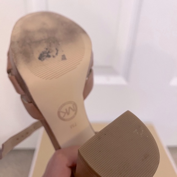 Michael Kors Anneliese platform leather shoes - Picture 7 of 7